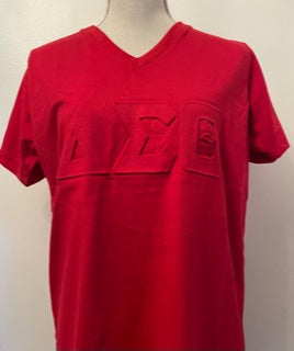 DST Embossed v-Neck